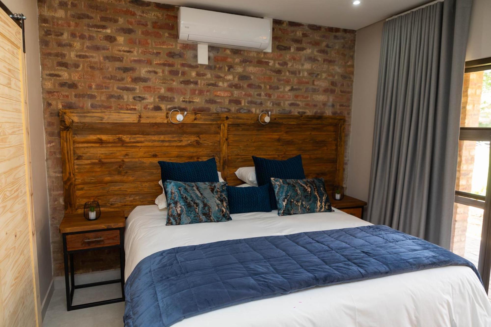 Opstal Gastehuis Potchefstroom Bagian luar foto